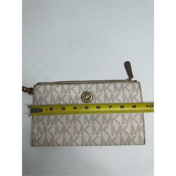 Michael Kors Fulton Vanilla Signature Large Zip Clutch Wristlet Purse See Notes - Picture 4 of 16